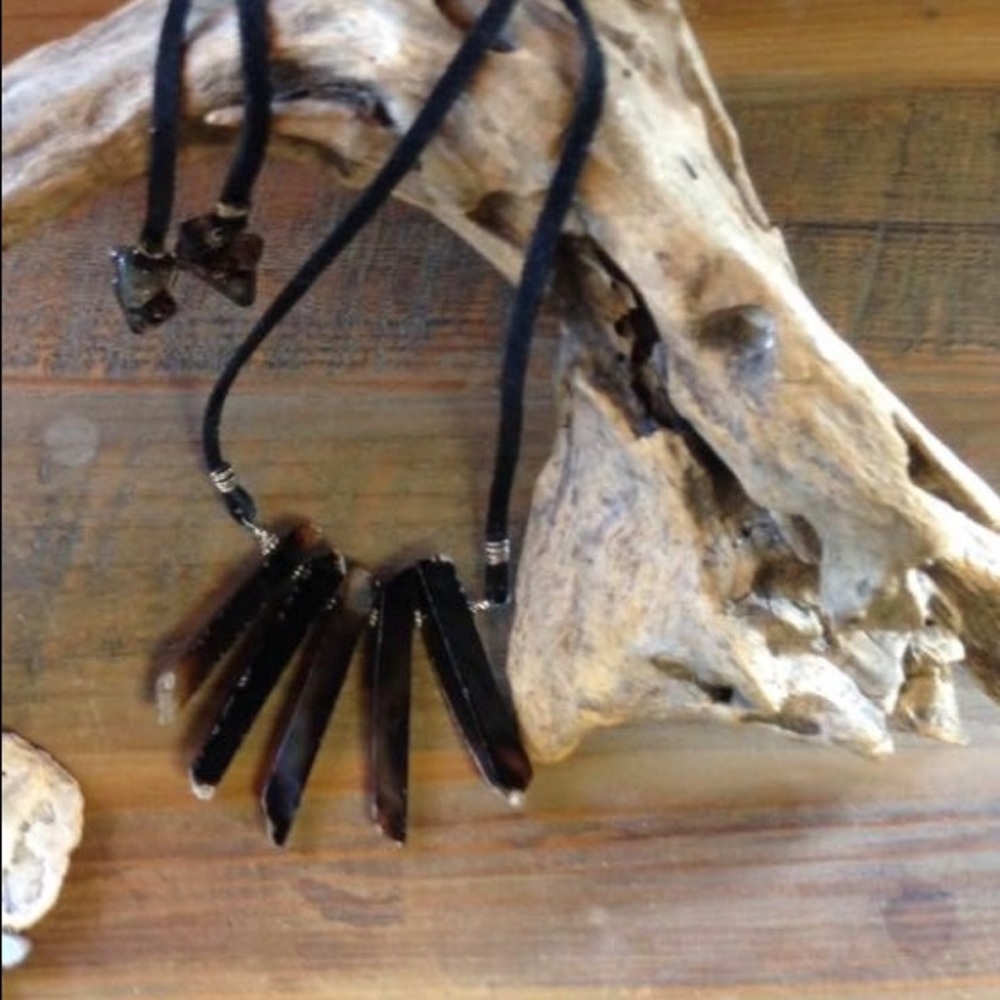 🖤 Handmade black agate necklace